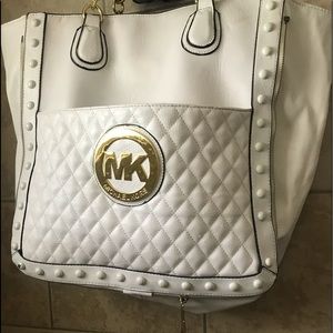 MK tote bag.
